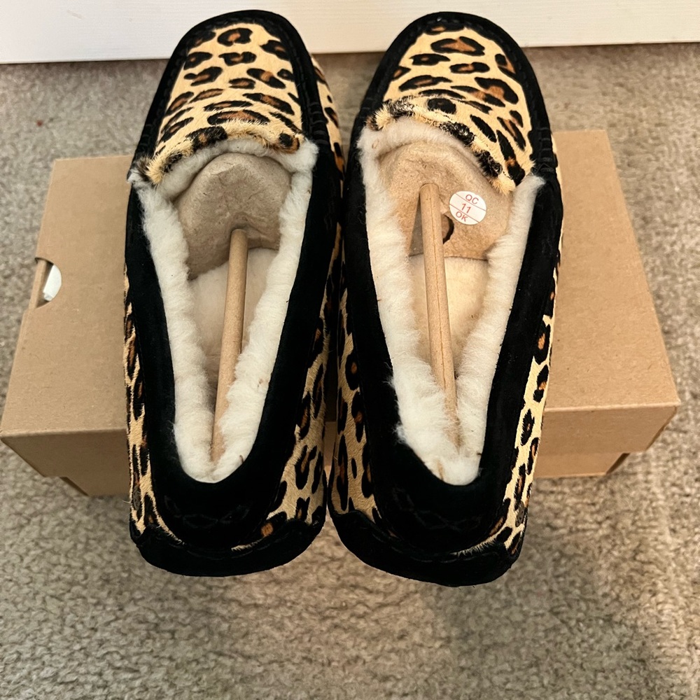 WANSLEY CALF - HAIR LEOPARD UGGS